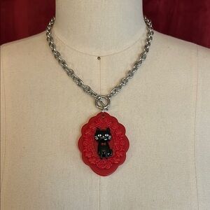 NWOT Kitschy Goth Rockabilly Red and Black Cat Pendant Necklace